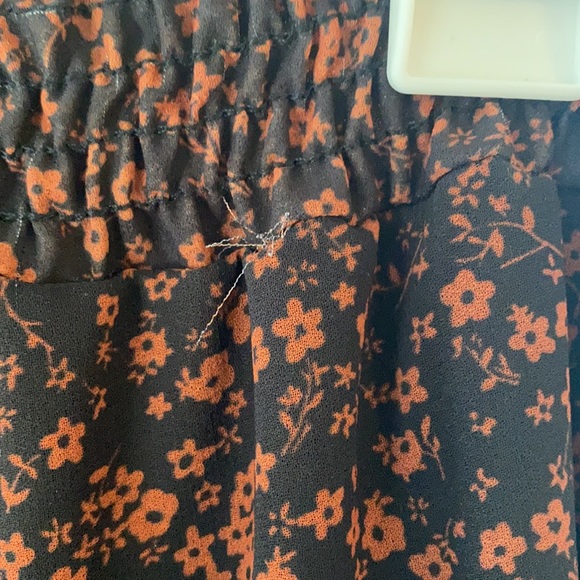 Floral skirt - Picture 9 of 12